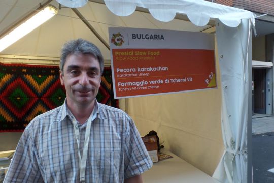 Зеленото сирене от с. Черни Вит прочу България в Световно изложение